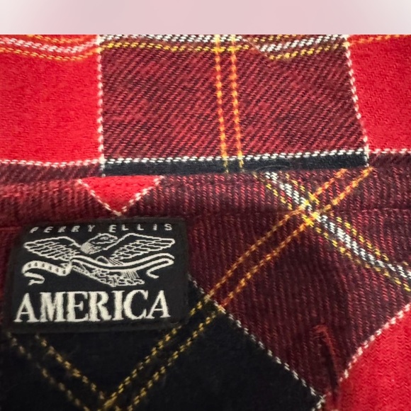 Perry Ellis Red and Black Checkered Men's Shirt - Picture 7 of 7